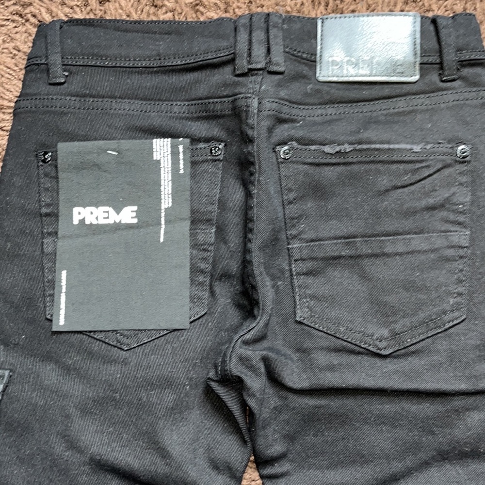 PREME - Picture 5 of 6
